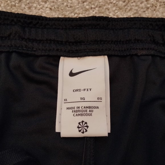 NWT Sz XL Nike Dri-Fit Standard Fit Black Athletic Shorts - Picture 4 of 10